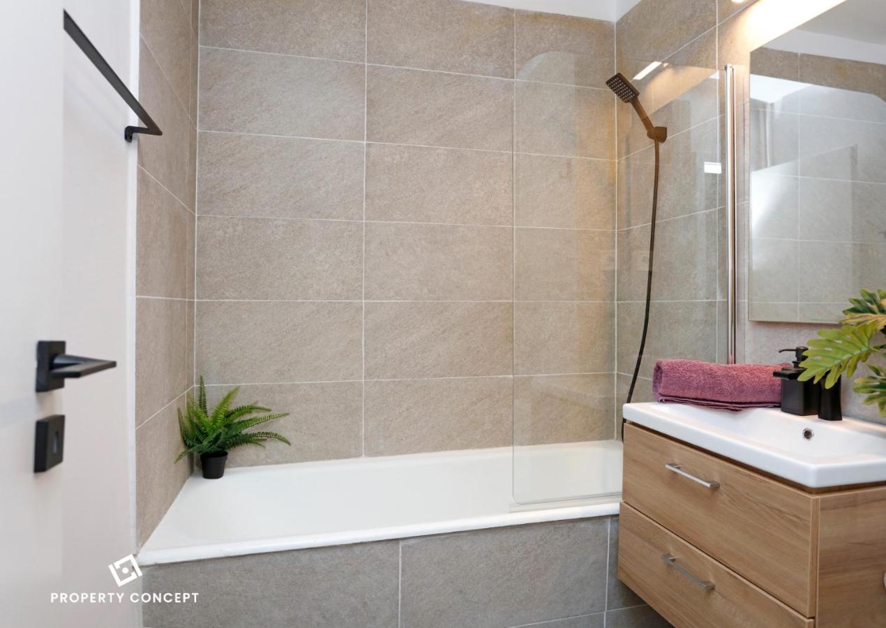 Bright & Relaxing Stay Studio Bucharest Luaran gambar